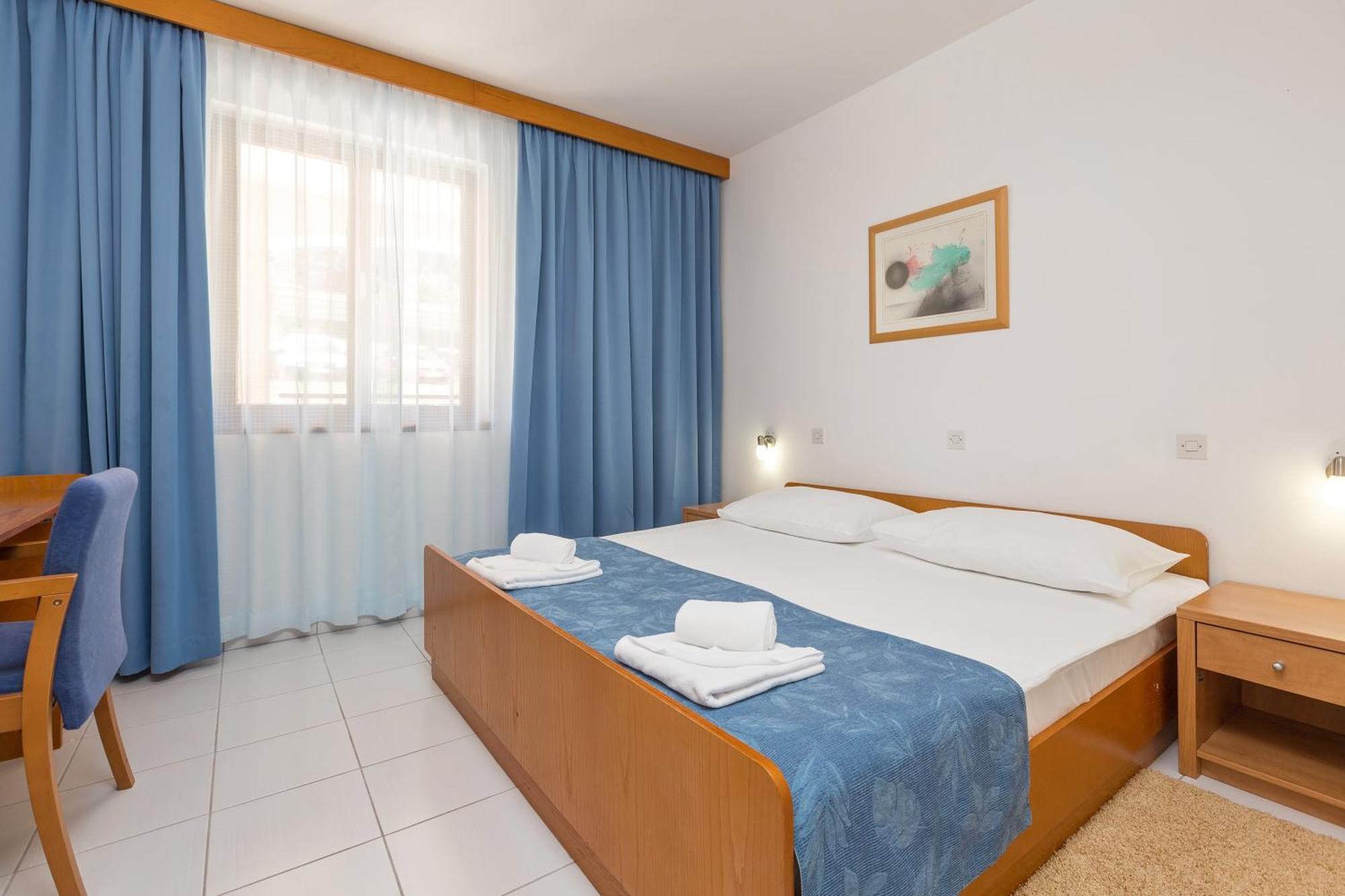 Maistra Select Riva Apartments Vrsar Phòng bức ảnh