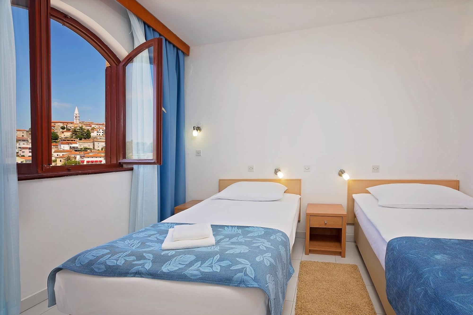 Maistra Select Riva Apartments Vrsar Phòng bức ảnh