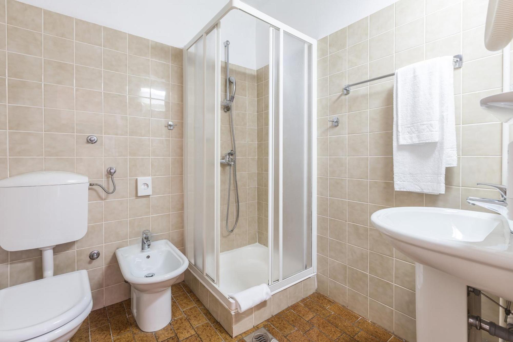 Maistra Select Riva Apartments Vrsar Phòng bức ảnh