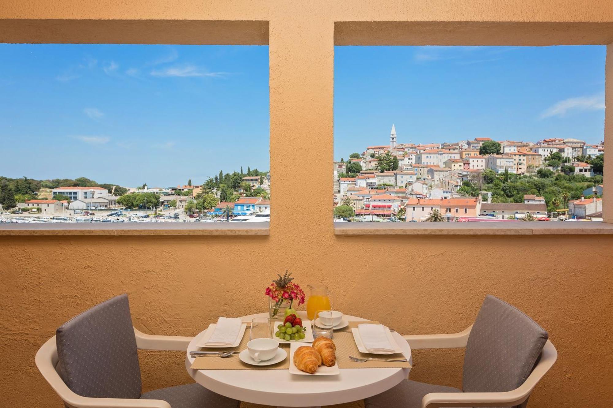 Maistra Select Riva Apartments Vrsar Phòng bức ảnh
