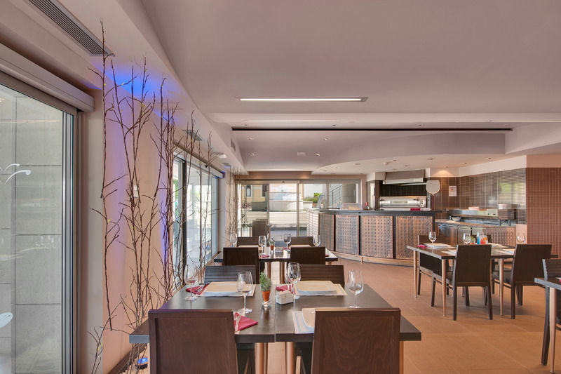 Maistra Select Riva Apartments Vrsar Ngoại thất bức ảnh