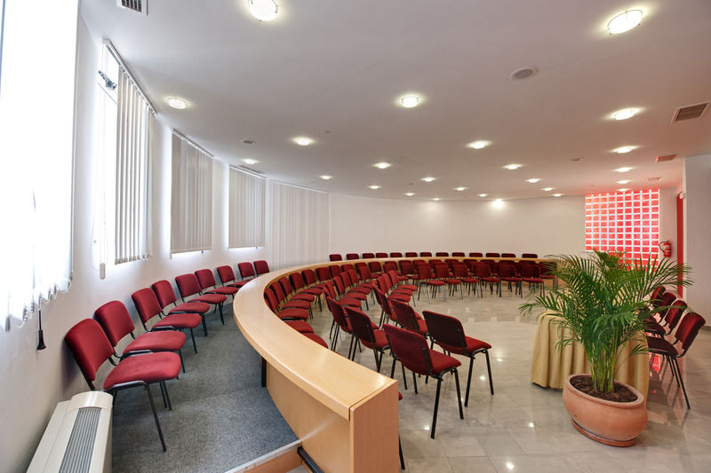 Maistra Select Riva Apartments Vrsar Ngoại thất bức ảnh