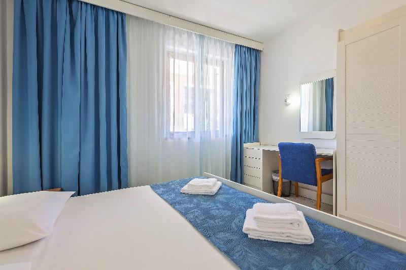 Maistra Select Riva Apartments Vrsar Ngoại thất bức ảnh