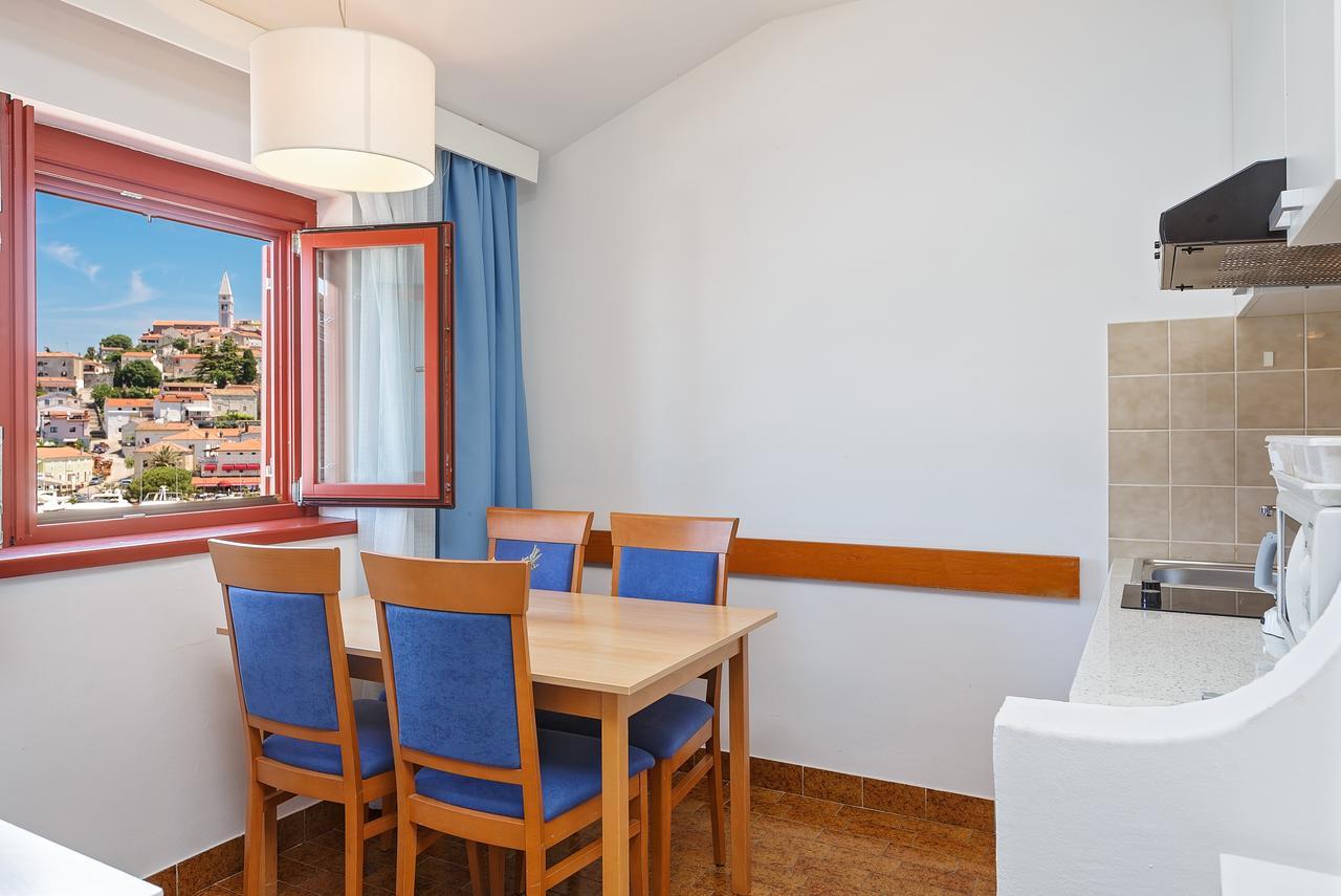 Maistra Select Riva Apartments Vrsar Ngoại thất bức ảnh